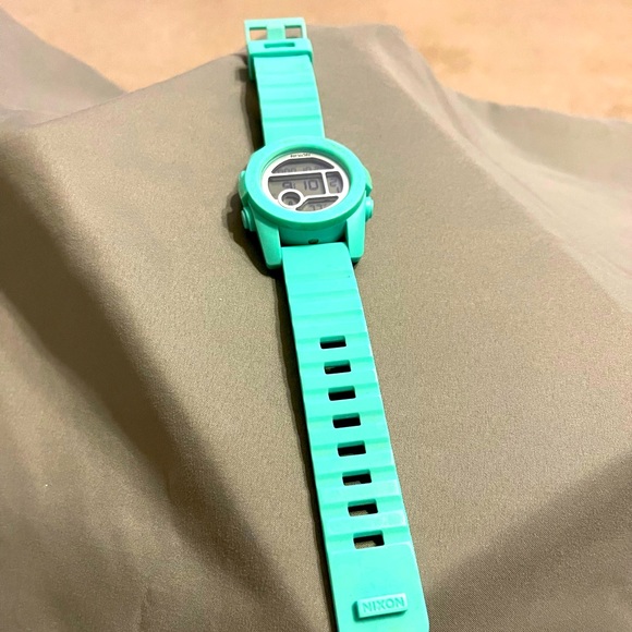 Nixon watch - Picture 1 of 1